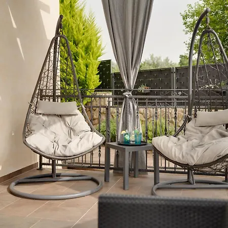 빌라 Romantic With Pool, Surrounded By Greenery In Complete Privacy-by Traveler Tourist Agency Krk -id 2408